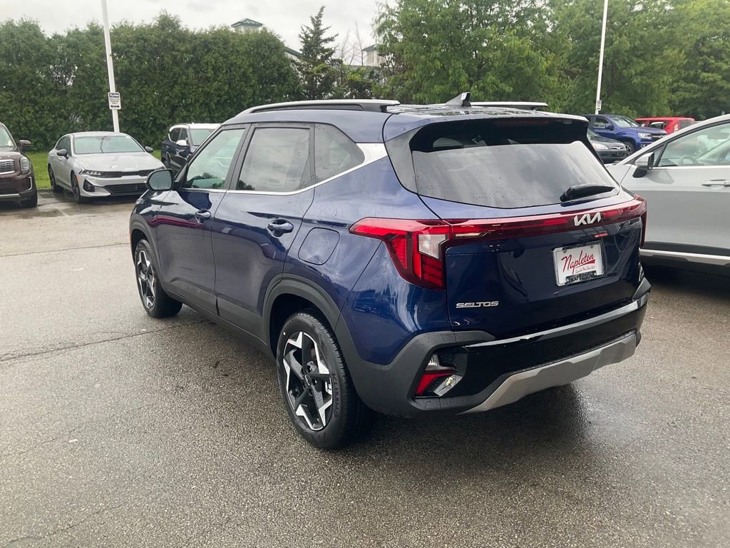 Certified 2025 Kia Seltos EX w/ EX Sunroof Package AWD/4WD image 5