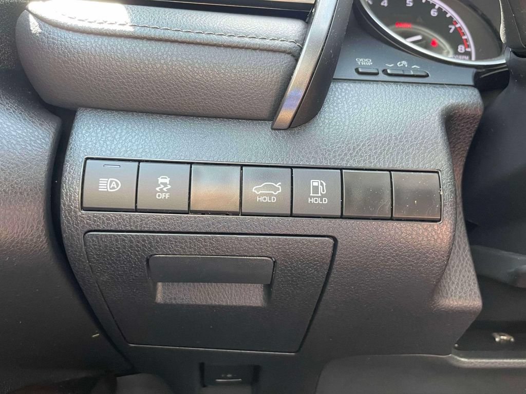 Used 2023 Toyota Camry LE AWD/4WD image 22