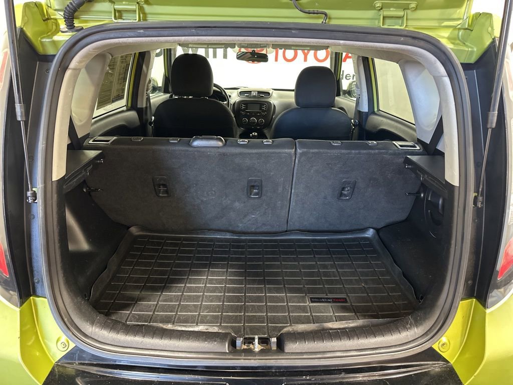 Used 2016 Kia Soul + image 16