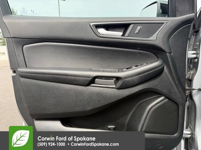 Certified 2024 Ford Edge SE w/ Black Appearance Package AWD/4WD image 20