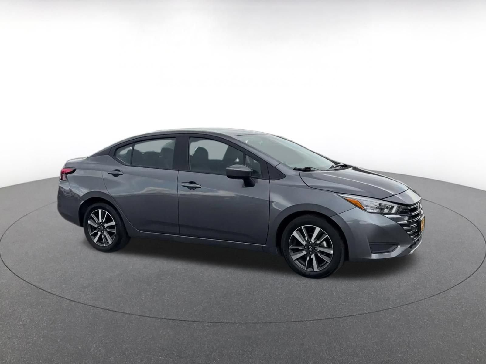 Used 2025 Nissan Versa SV FWD image 2