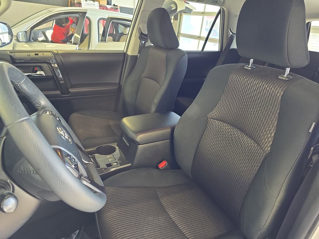 Used 2018 Toyota 4Runner TRD Off-Road image 16