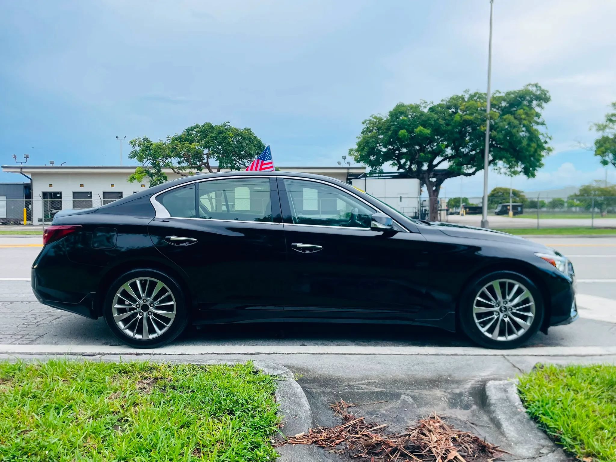 Used 2024 INFINITI Q50 Luxe w/ Cargo Package AWD/4WD image 6