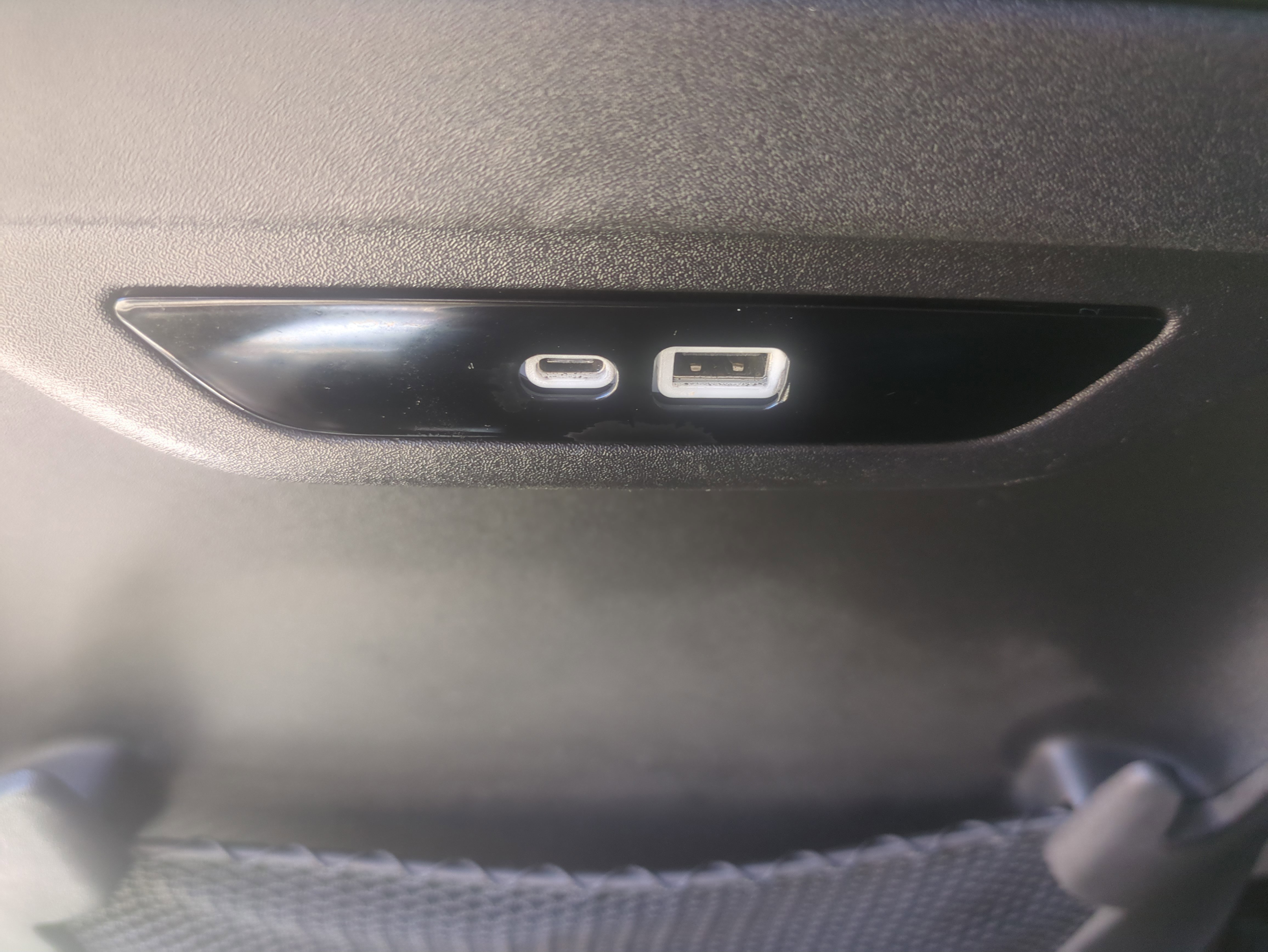 Used 2024 Chrysler Pacifica Touring-L FWD image 29