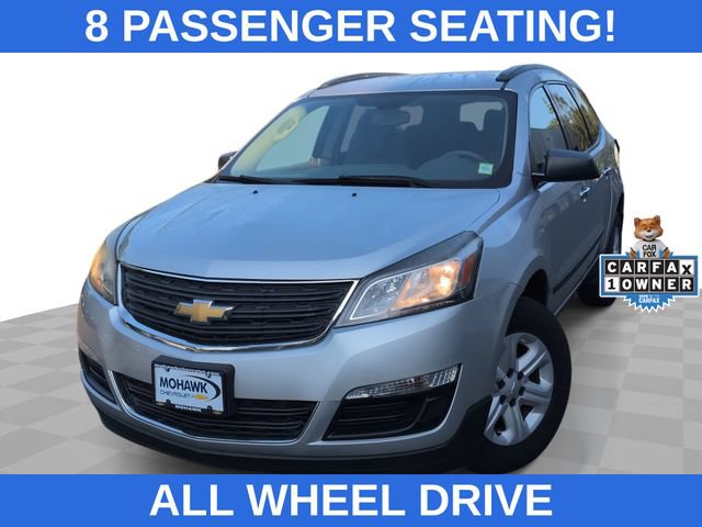 Used 2017 Chevrolet Traverse LS FWD image 1