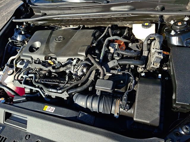 Used 2025 Toyota Camry LE image 28