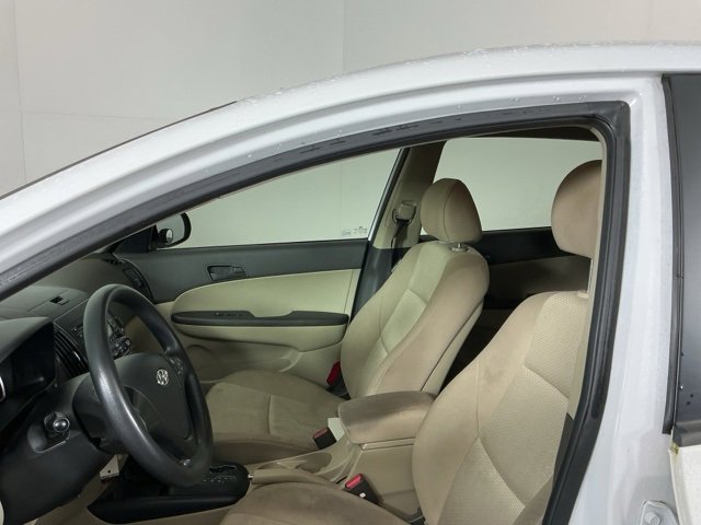 Used 2011 Hyundai Elantra GLS image 10