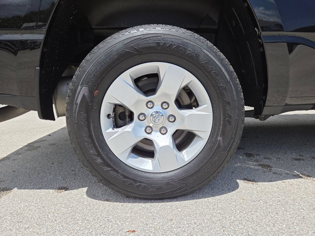 Used 2024 RAM 1500 Big Horn AWD/4WD image 16