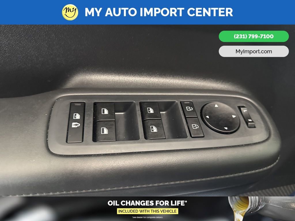 Used 2025 Hyundai Santa Fe SEL image 11