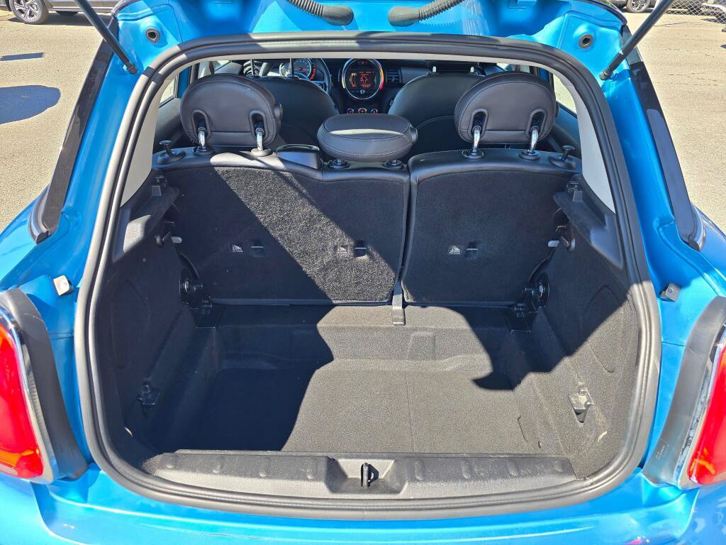 Used 2015 MINI Cooper 4-Door Hardtop FWD image 15