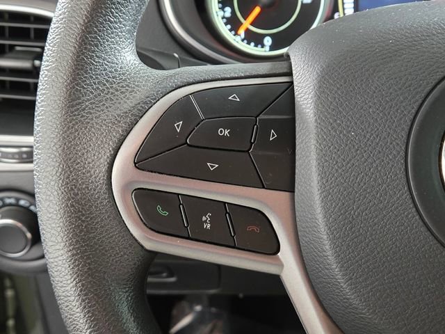 Used 2021 Jeep Cherokee Latitude FWD image 31