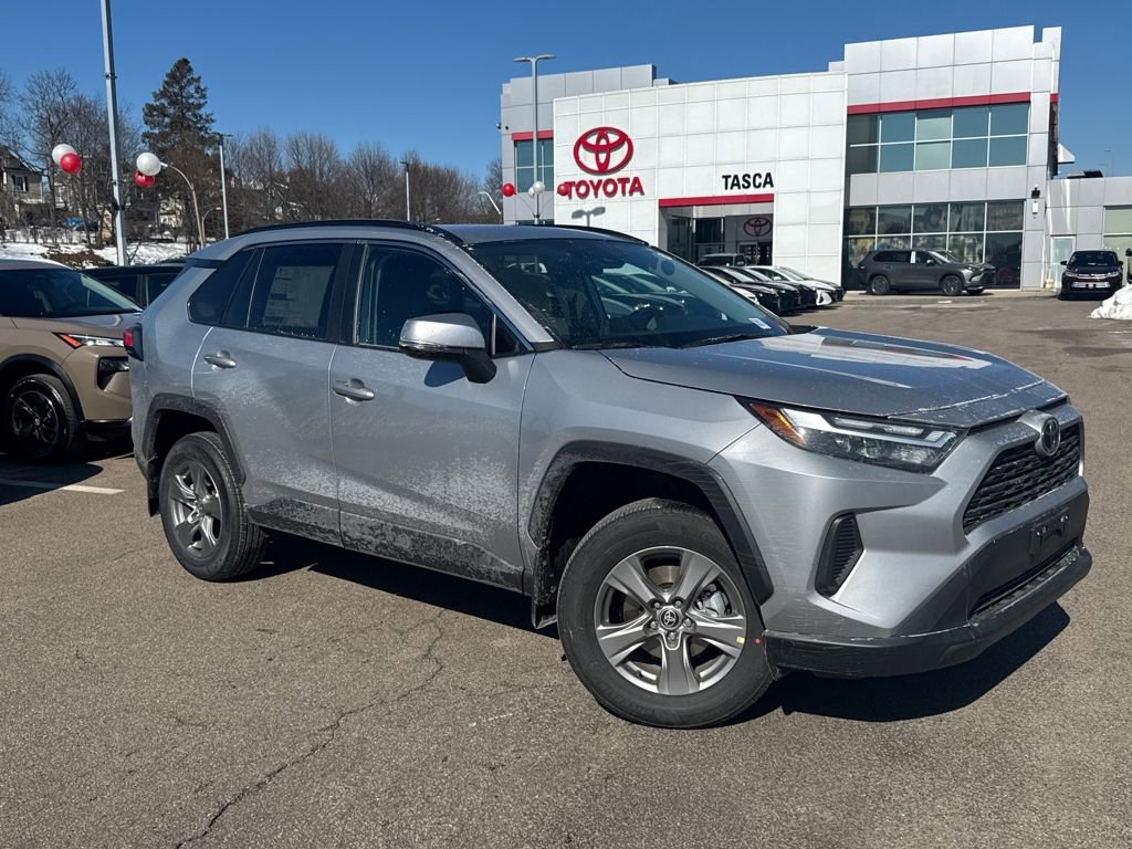 New 2025 Toyota RAV4 XLE 360° Tour