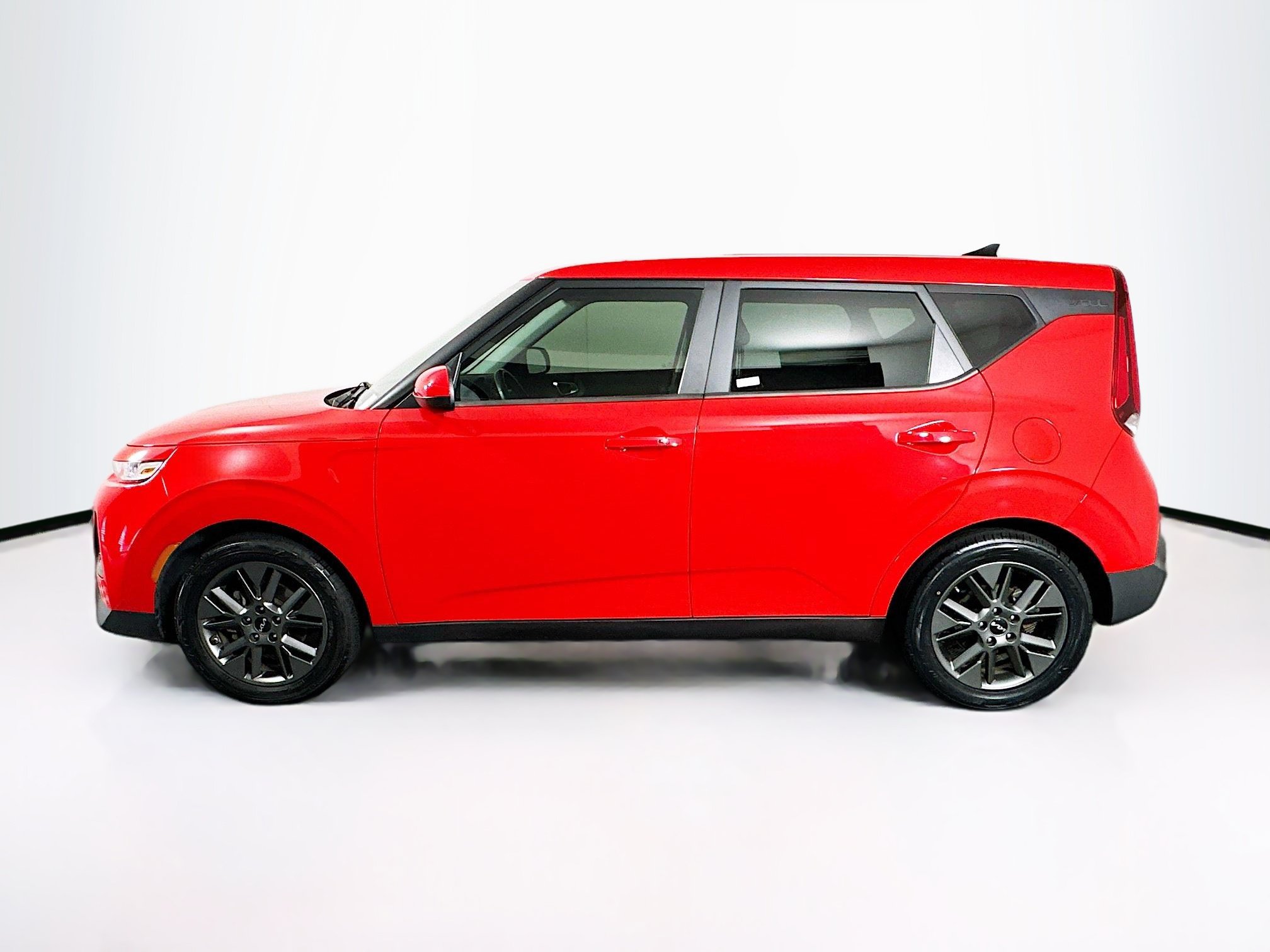 Used 2022 Kia Soul EX FWD image 4