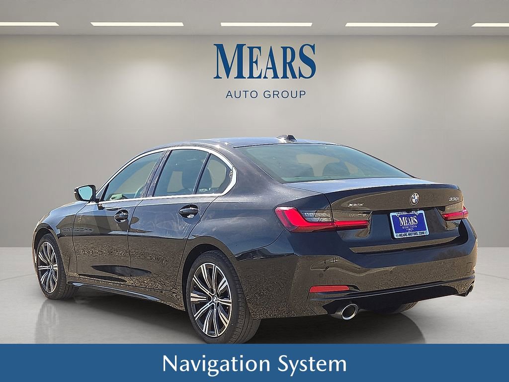 Used 2025 BMW 330i xDrive Sedan image 4
