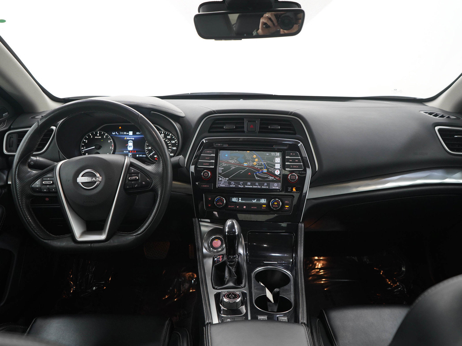 Used 2023 Nissan Maxima SL FWD image 14