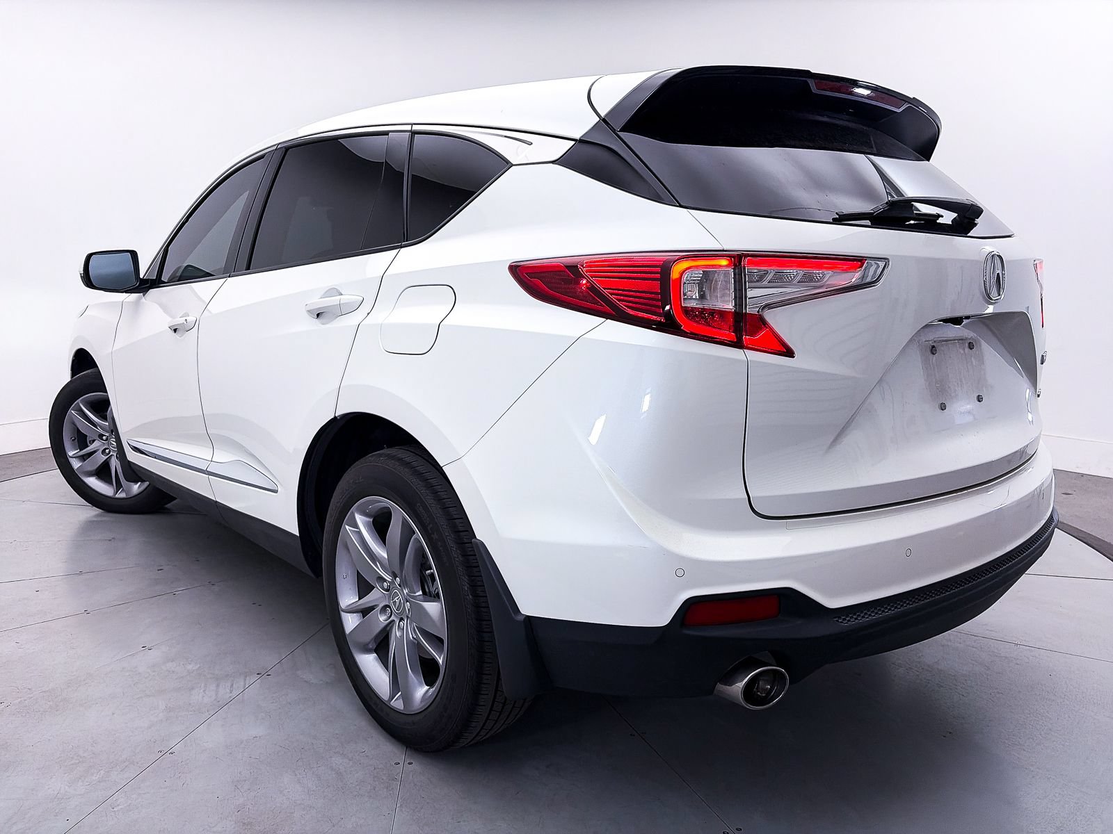 Used 2019 Acura RDX w/ Advance Package AWD/4WD image 2