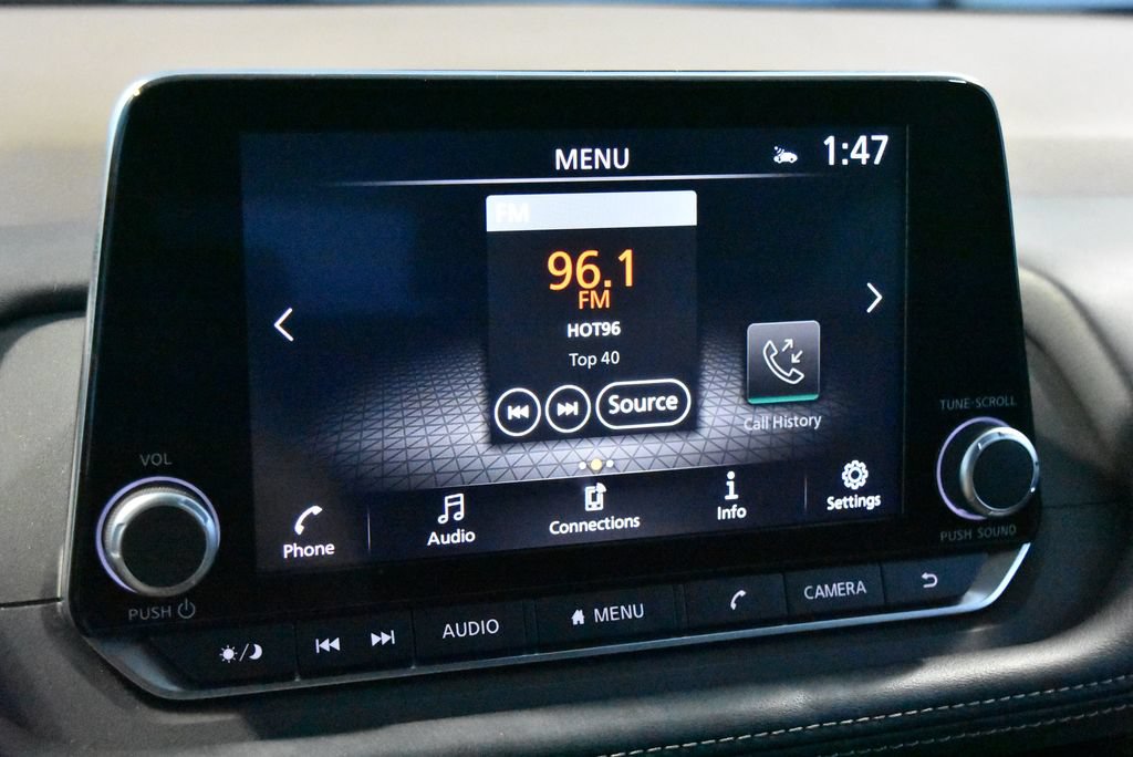 Used 2023 Nissan Rogue SV FWD image 10