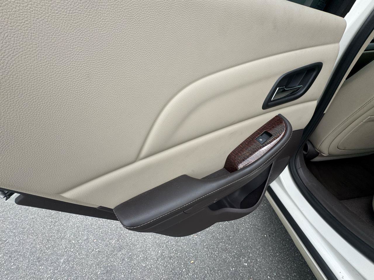 Used 2013 Chevrolet Malibu LTZ FWD image 17