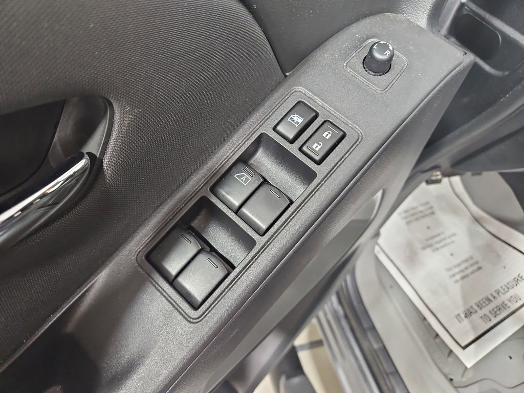 Certified 2024 Nissan Frontier SV w/ SV Convenience Package image 13