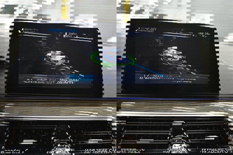 Used 2020 BMW 530e image 32