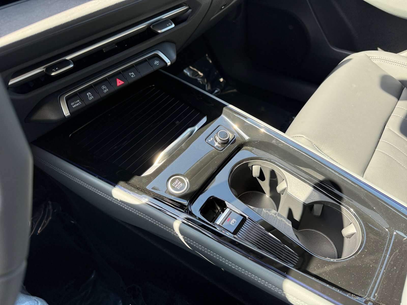 New 2026 Audi Q3 quattro 2.0T image 13