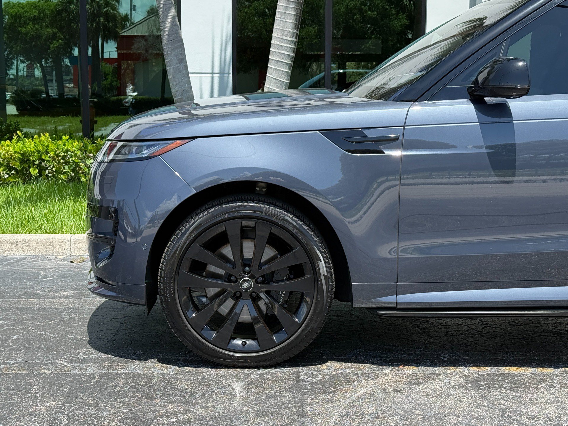 Used 2023 Land Rover Range Rover Sport First Edition AWD/4WD image 13