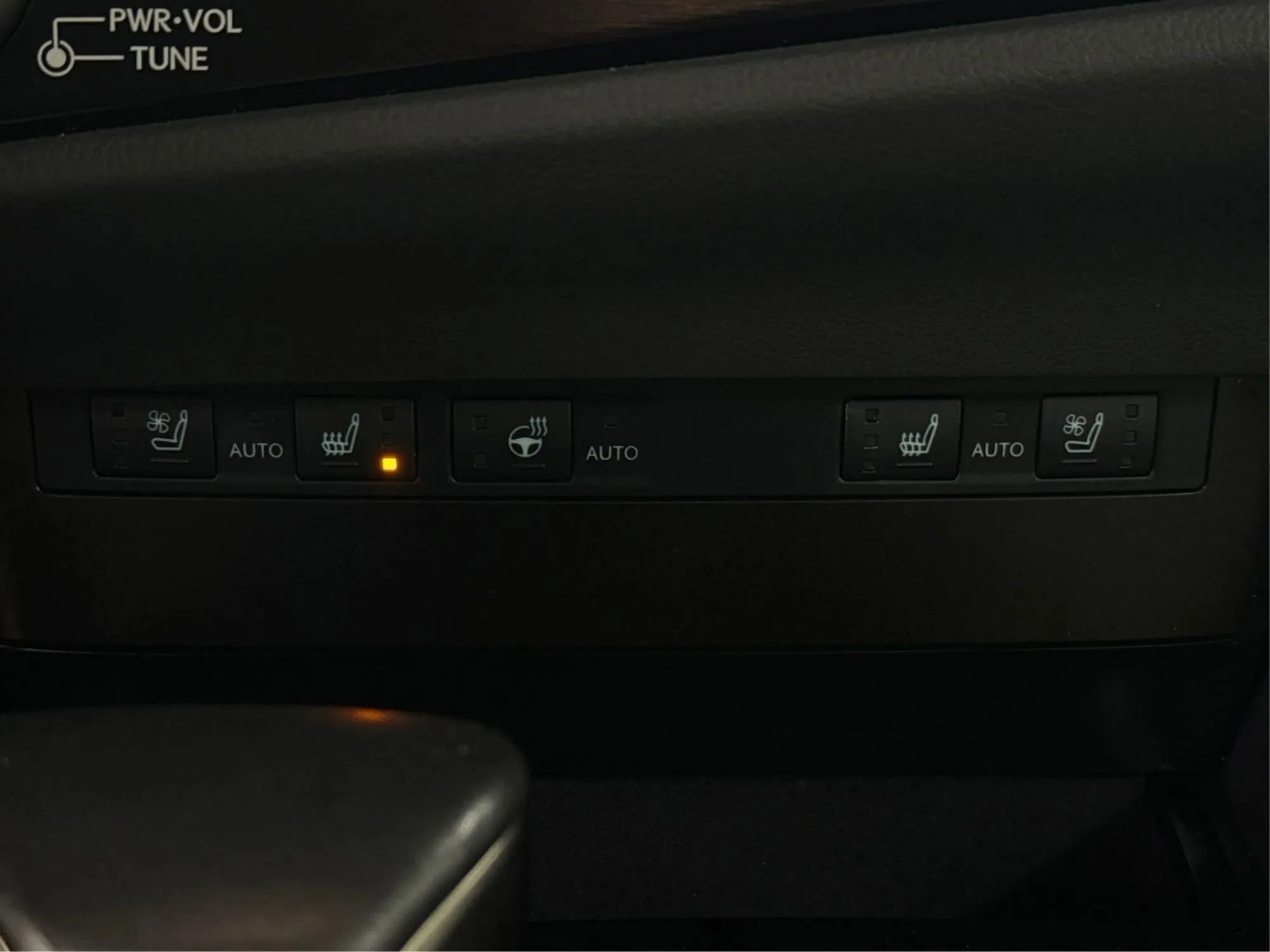 Used 2025 Lexus ES 350 w/ Premium Package FWD image 30