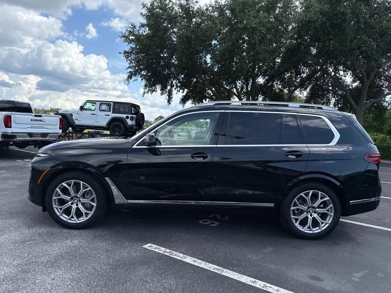 Certified 2025 BMW X7 xDrive40i w/ Premium Package image 7