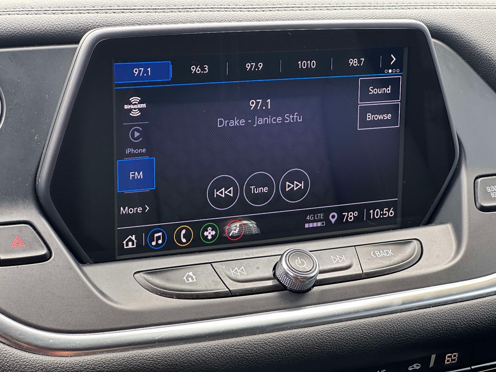 Used 2021 Chevrolet Blazer LT AWD/4WD image 29