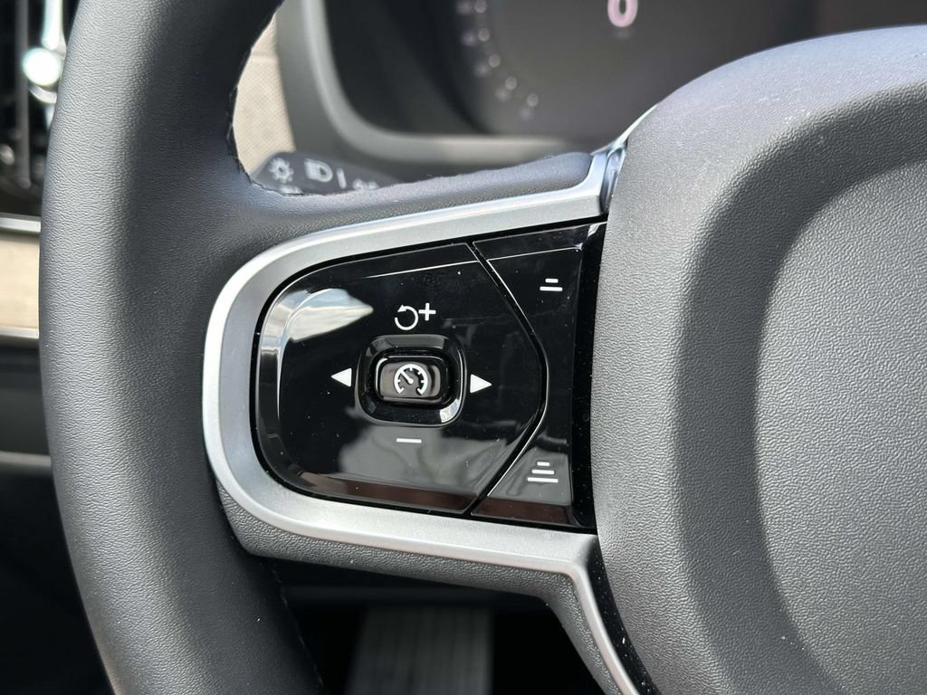 Certified 2026 Volvo XC90 B6 Ultra w/ Protection Package AWD/4WD image 19