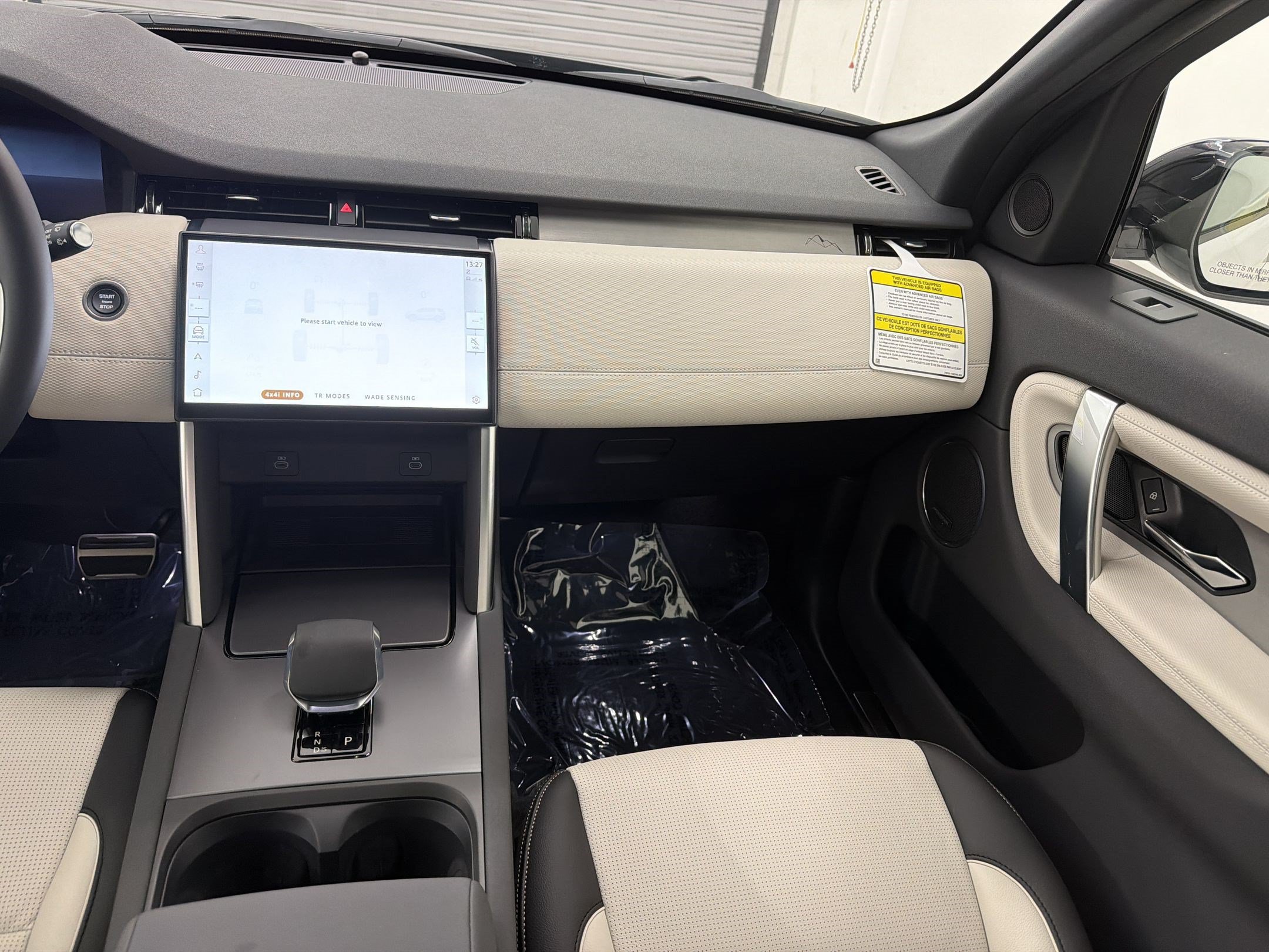 New 2026 Land Rover Discovery Sport Landmark AWD/4WD image 29