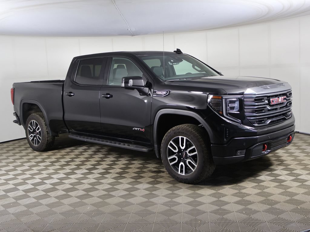 Used 2024 GMC Sierra 1500 AT4 w/ Technology Package AWD/4WD image 2