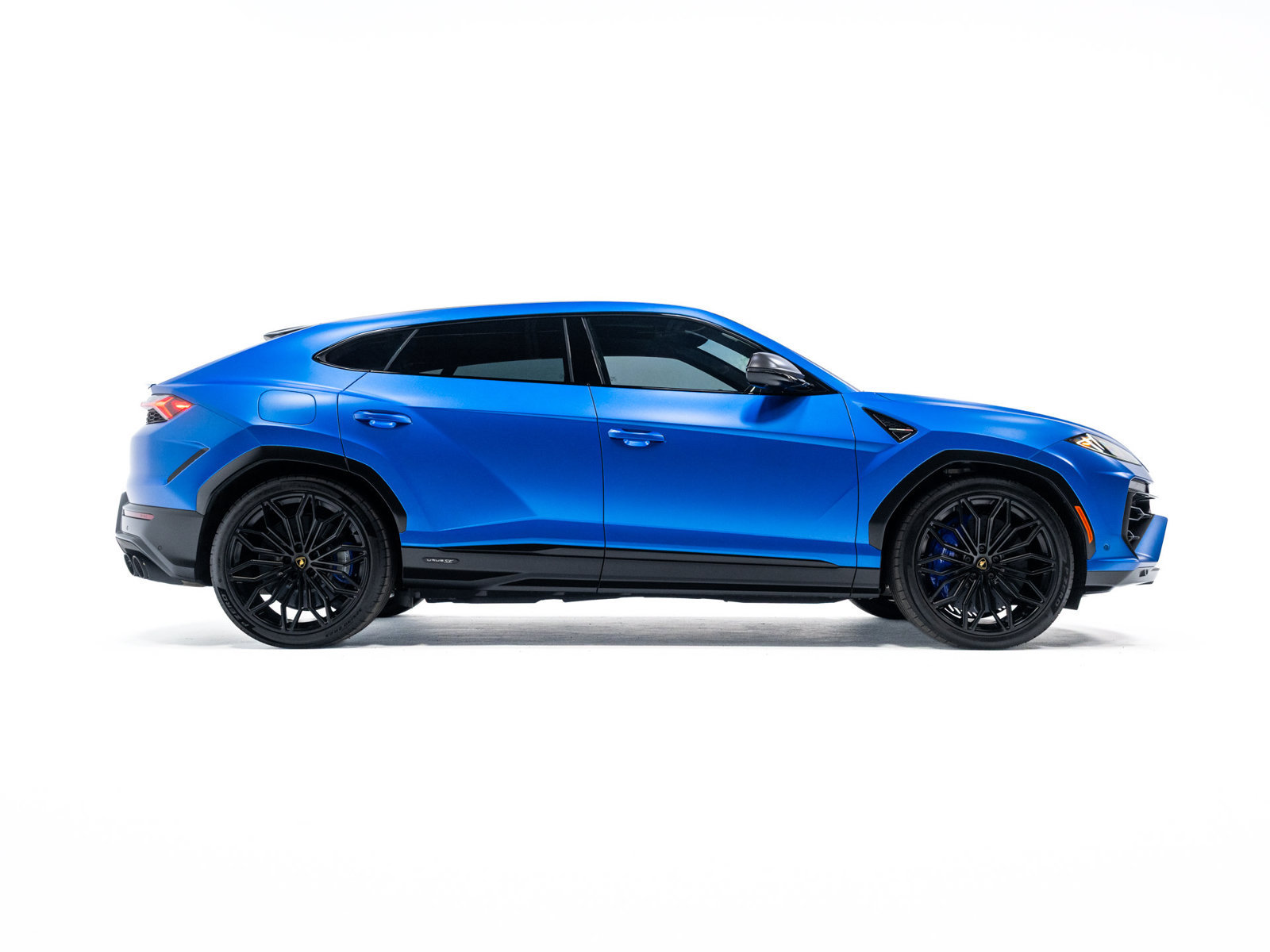 Used 2025 Lamborghini Urus SE AWD/4WD image 7