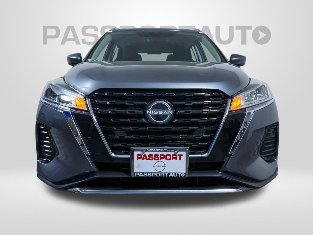 Certified 2024 Nissan Kicks SV FWD image 2