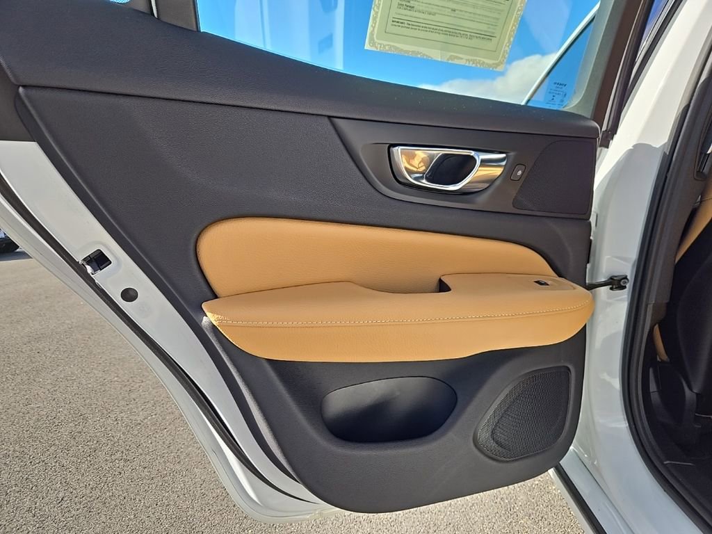 Used 2020 Volvo S60 T6 Inscription image 38