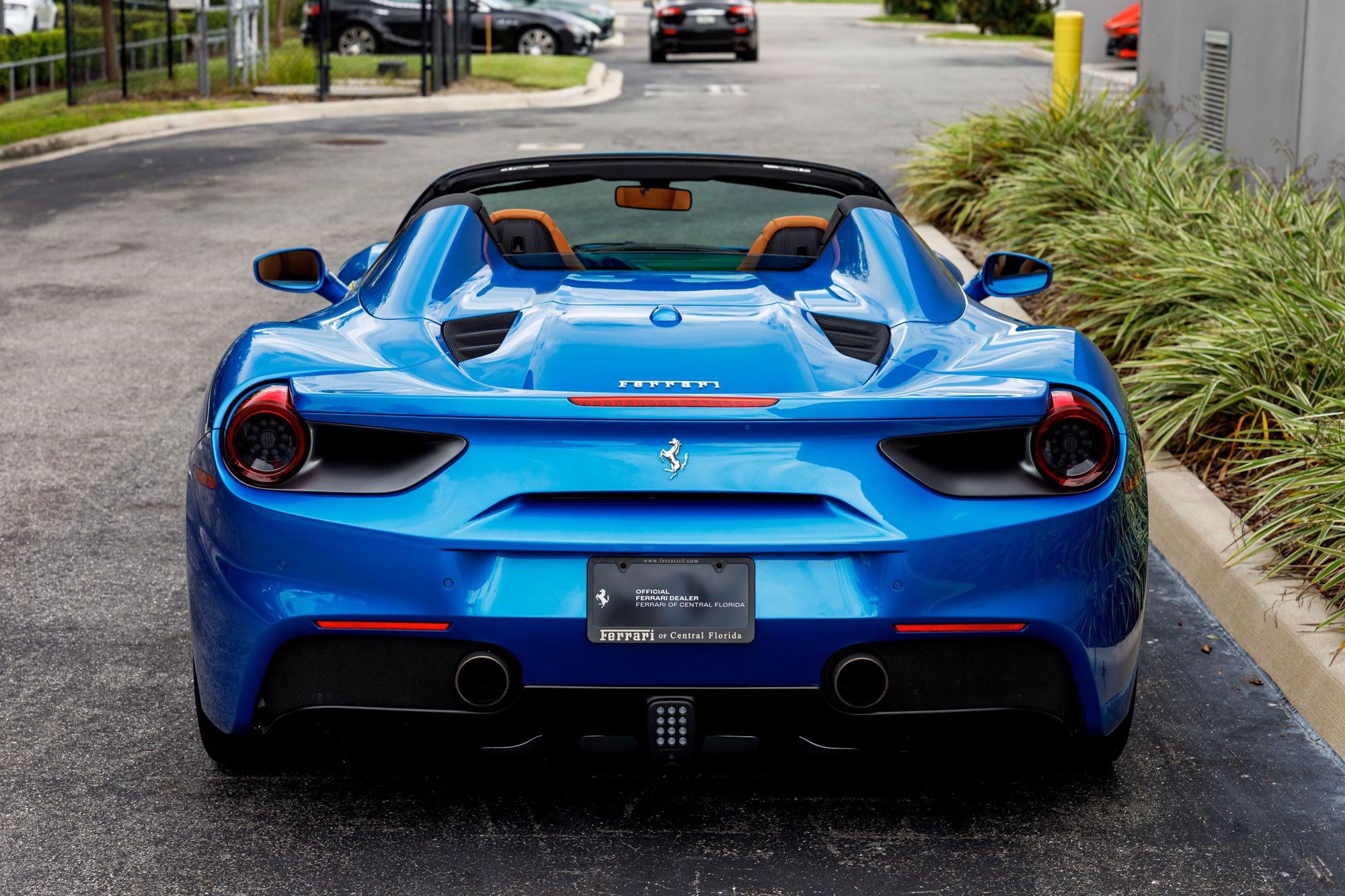 Used 2019 Ferrari 488 Spider RWD image 4