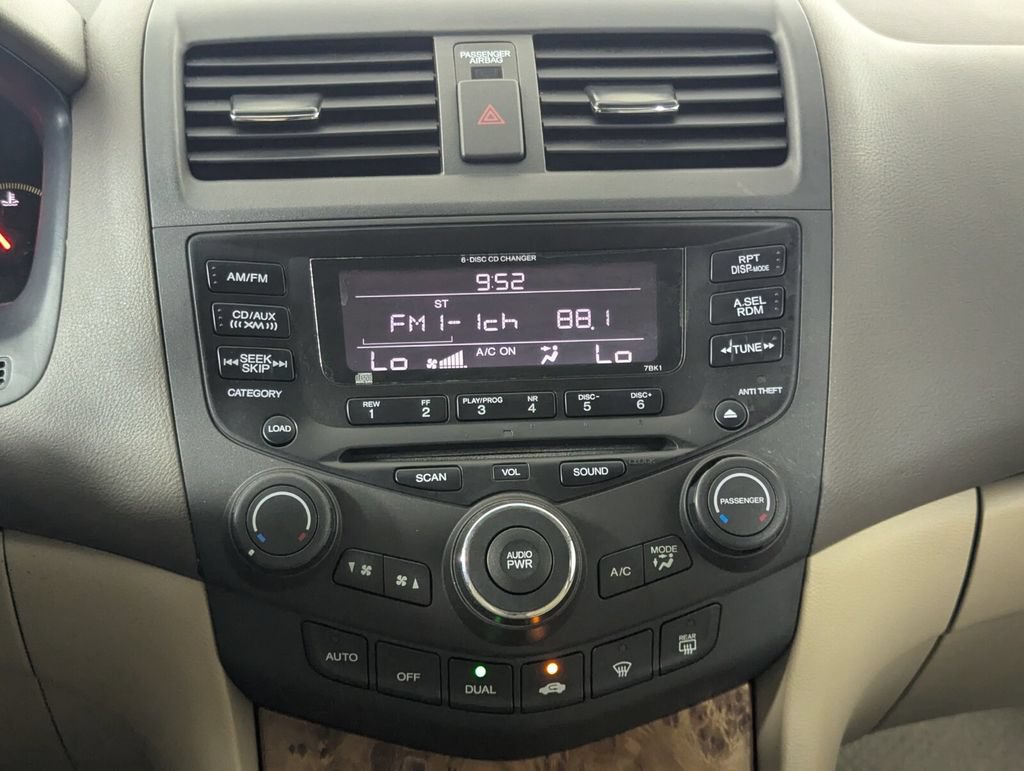 Used 2005 Honda Accord EX-L image 18