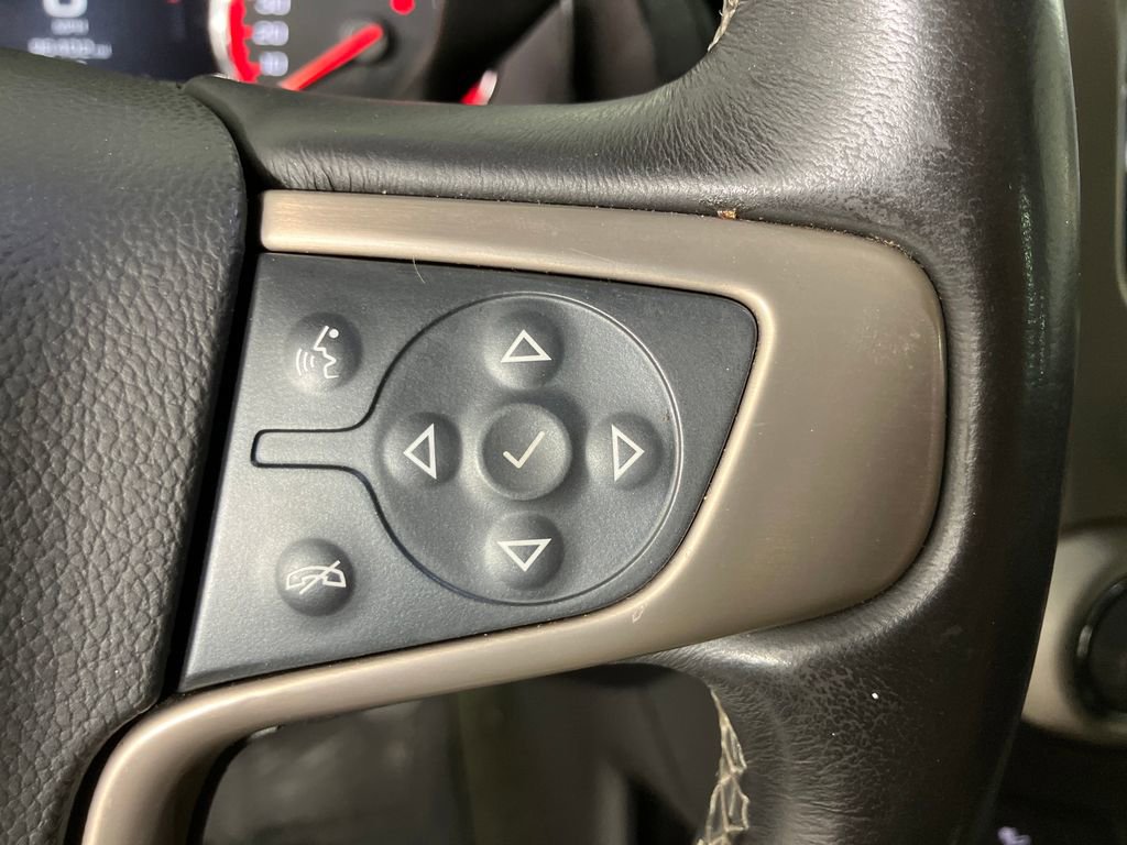 Used 2015 GMC Yukon XL Denali w/ Premium Package image 19