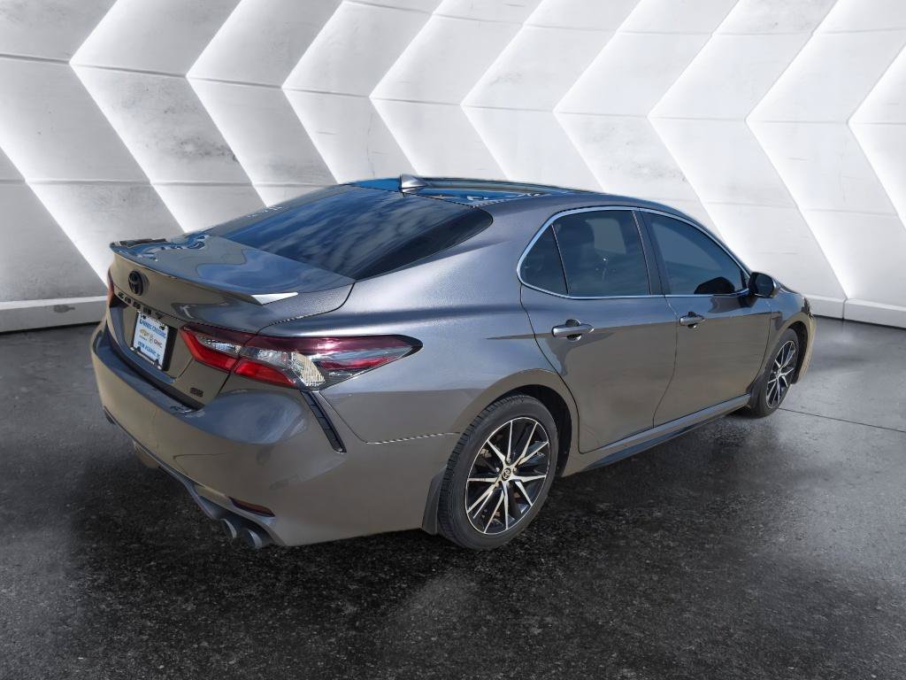 Used 2024 Toyota Camry SE FWD image 5