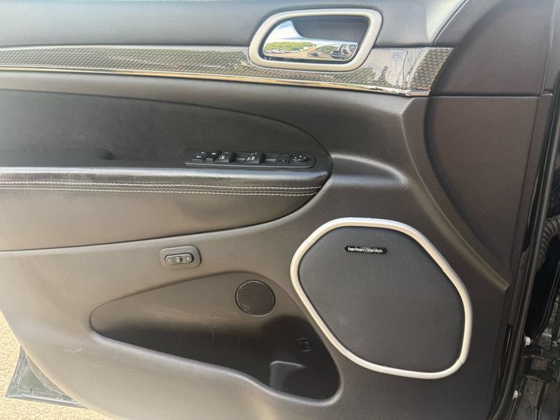 Used 2018 Jeep Grand Cherokee Trackhawk AWD/4WD image 32