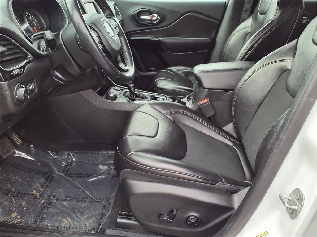 Used 2021 Jeep Cherokee Latitude Plus image 16