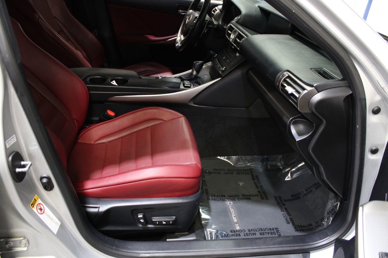 Used 2015 Lexus IS 250 w/ F-Sport Package RWD image 18