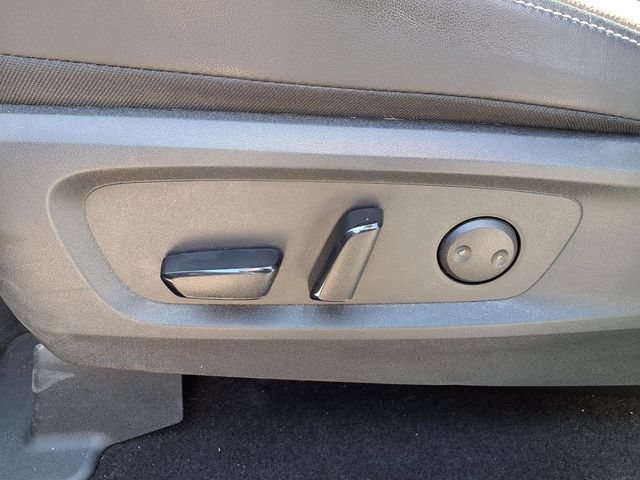 Certified 2025 Nissan Pathfinder Platinum FWD image 17