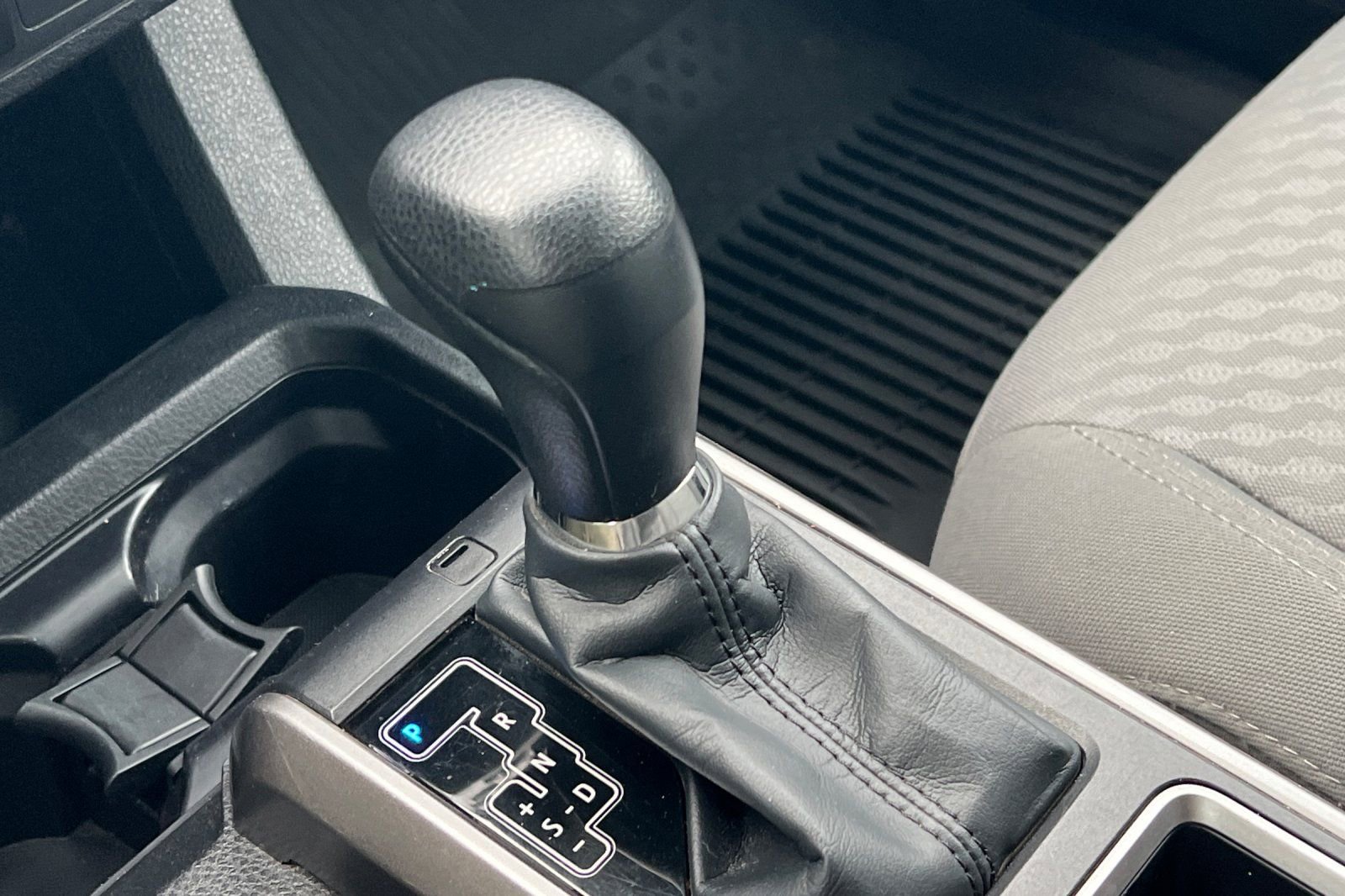 Used 2022 Toyota Tacoma SR5 w/ Black Out Package (TMS) image 20