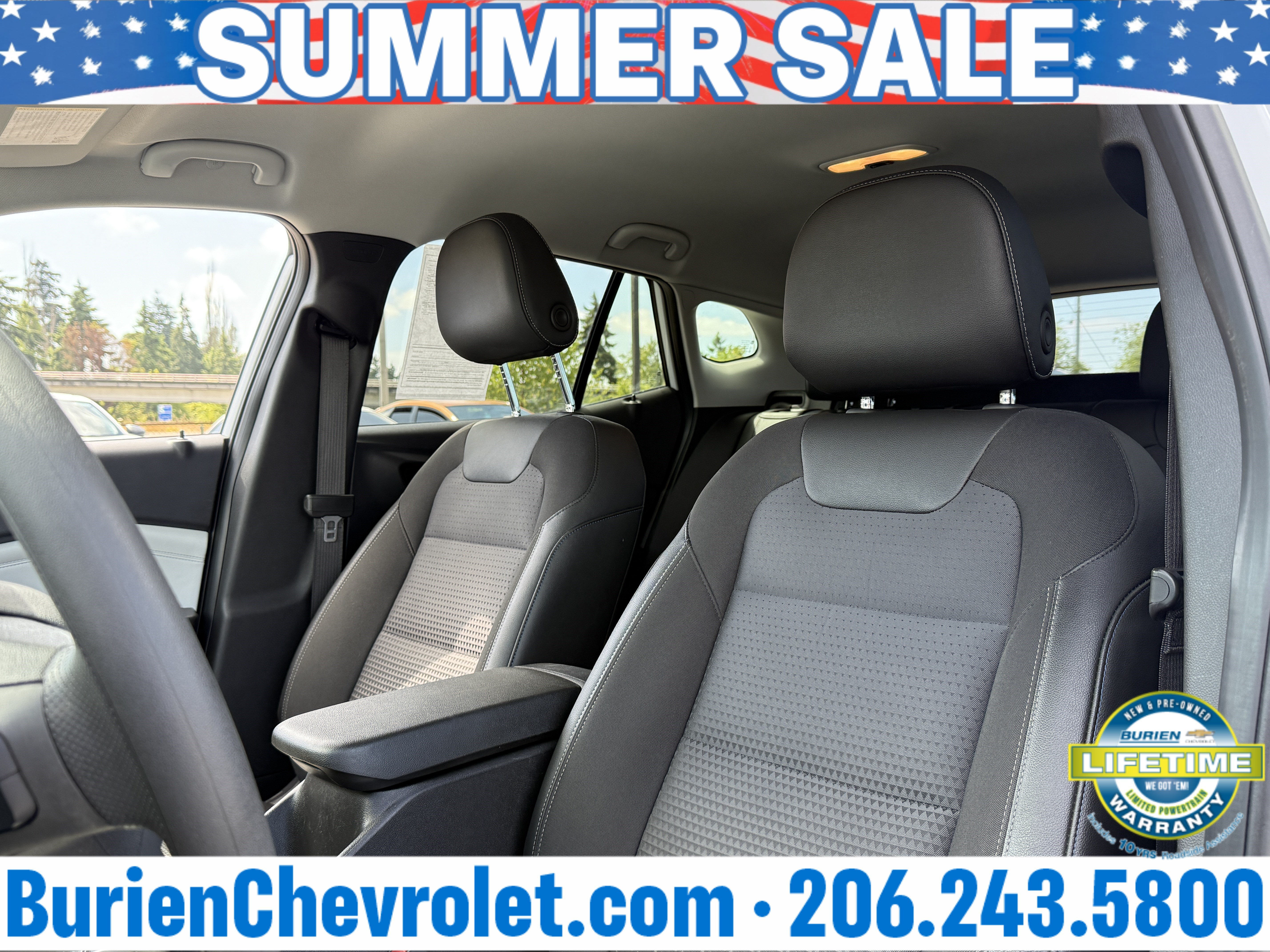Used 2025 Chevrolet Trax LT FWD image 10