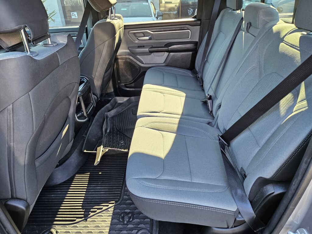 Used 2022 RAM 1500 Big Horn AWD/4WD image 12