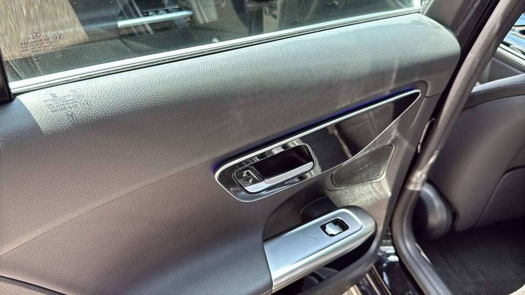 Certified 2025 Mercedes-Benz C 300 Sedan image 22