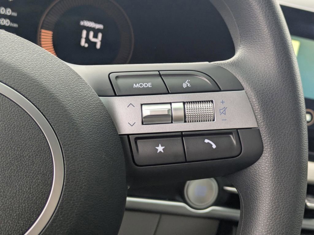 New 2026 Hyundai Tucson SE image 24