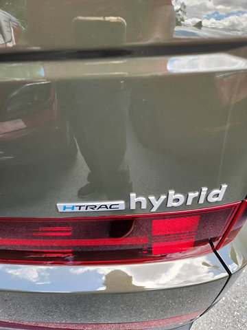 Used 2025 Hyundai Santa Fe Limited AWD/4WD image 19