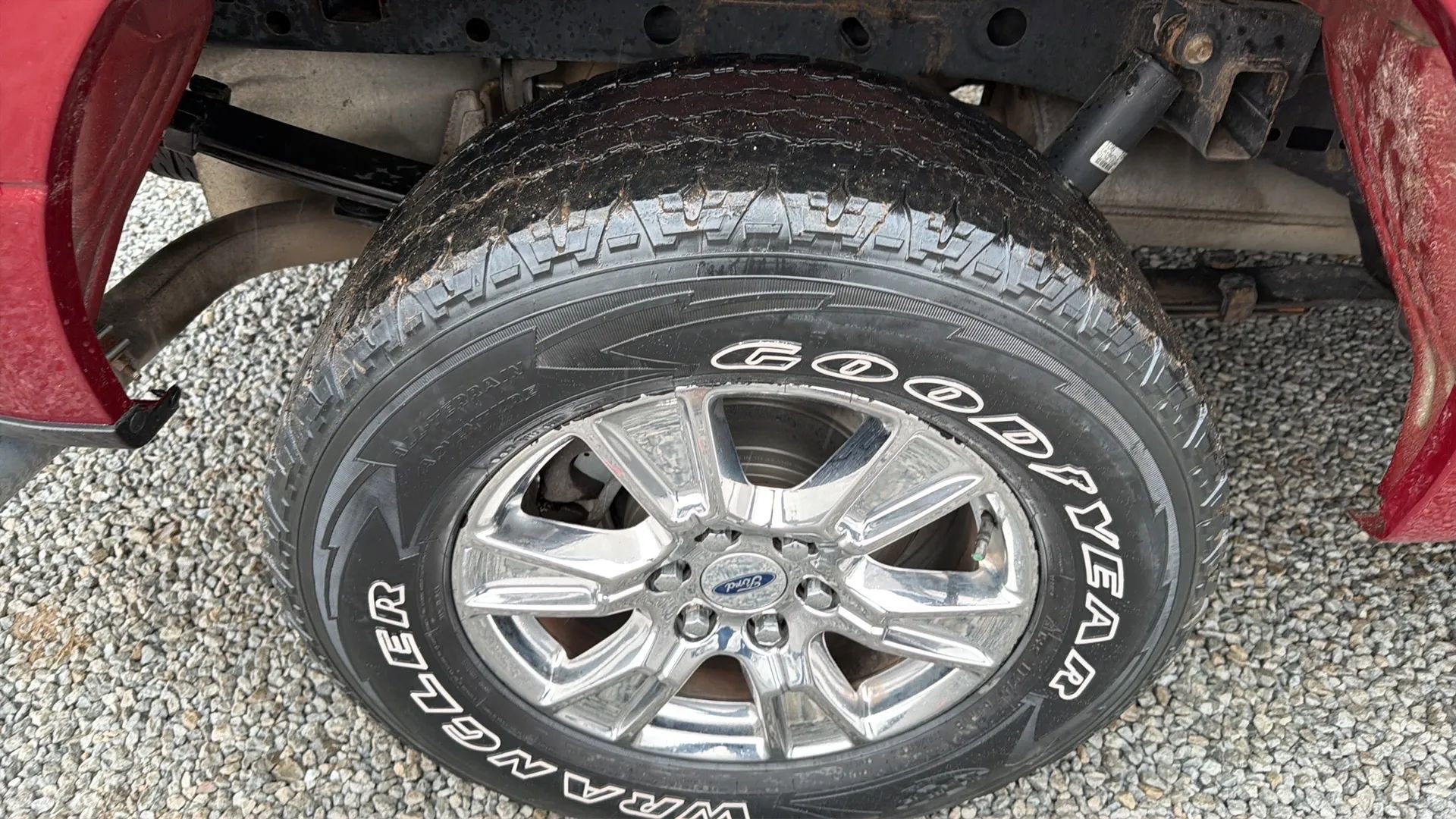 Used 2016 Ford F150 XLT w/ Equipment Group 302A Luxury image 11